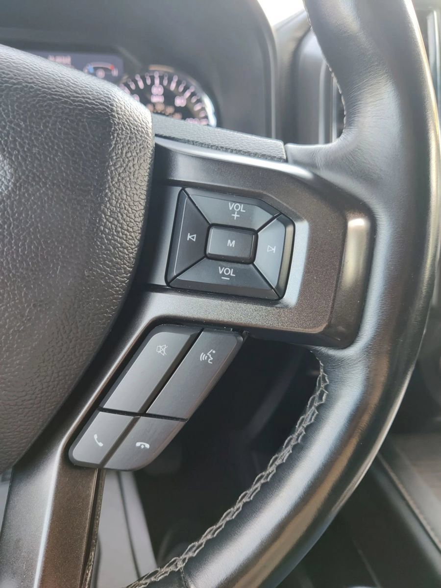 Used 2021 Ford Expedition Limited AWD/4WD image 32