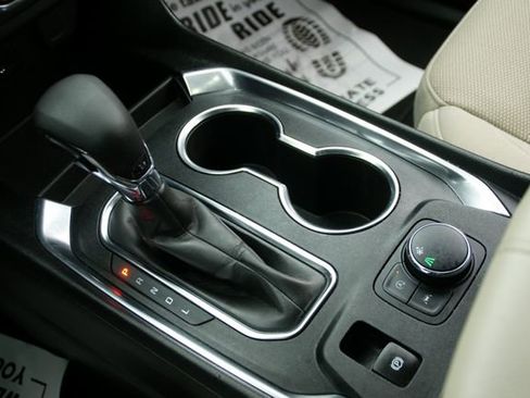 Used 2022 Chevrolet Traverse LS w/ Midnight/Sport Edition image 23