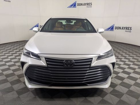 Used 2020 Toyota Avalon Limited w/ All Weather Liner Package FWD image 11