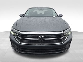 Used 2024 Volkswagen Jetta SE video 2