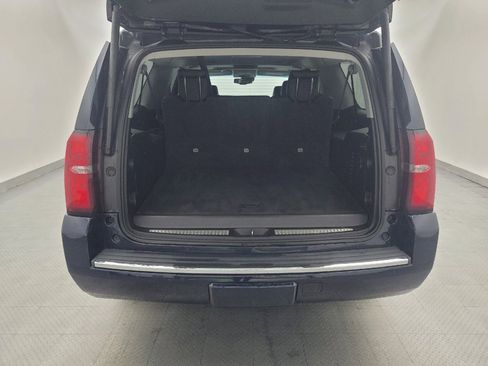 Used 2019 Chevrolet Suburban Premier AWD/4WD image 29