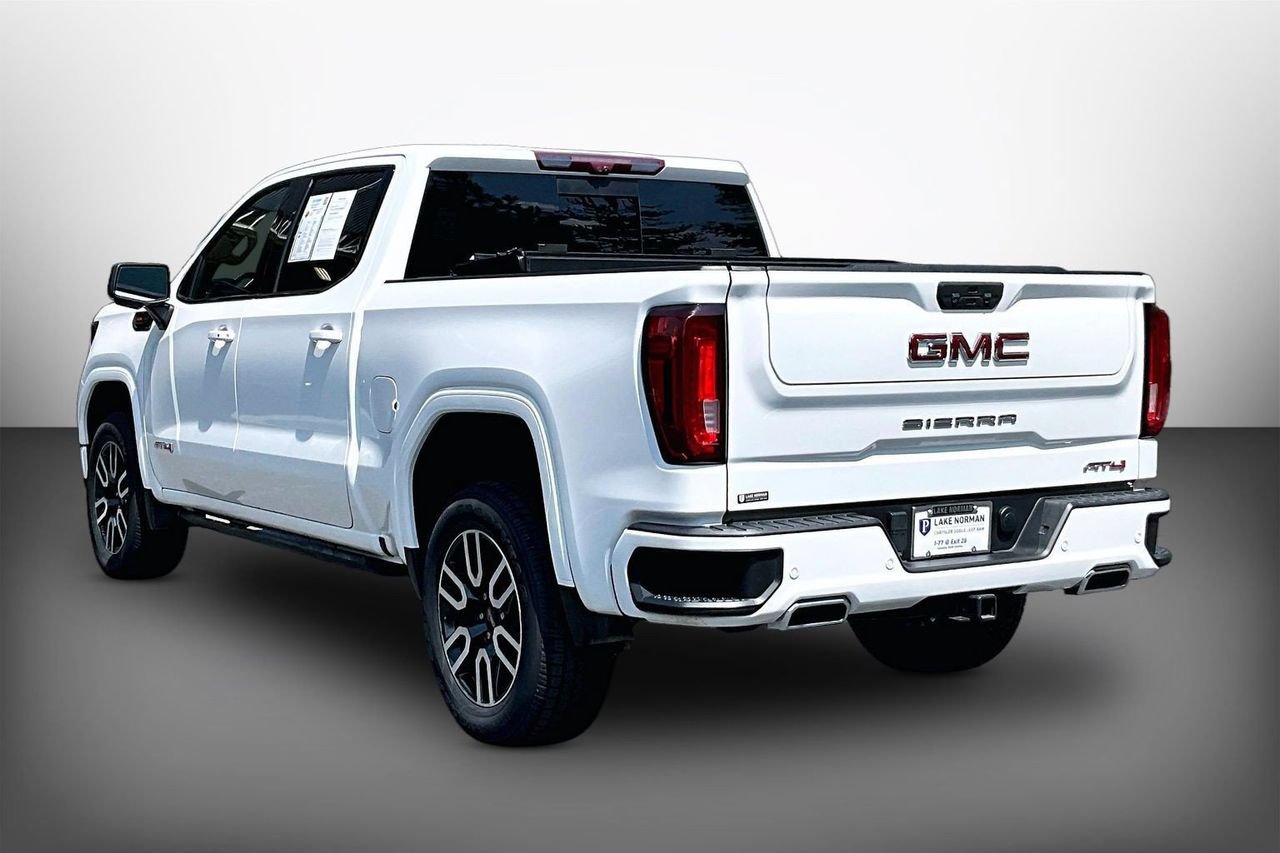 Used 2023 GMC Sierra 1500 AT4 w/ Technology Package AWD/4WD image 6