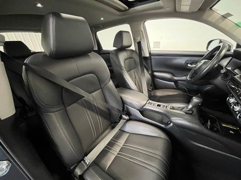 Used 2024 Honda HR-V EX-L image 9