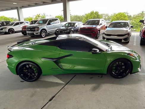 Used 2026 Chevrolet Corvette Z06 RWD image 12