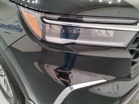 Certified 2025 Honda Pilot EX-L image 7