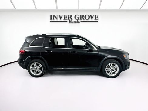 Used 2022 Mercedes-Benz GLB 250 4MATIC image 4