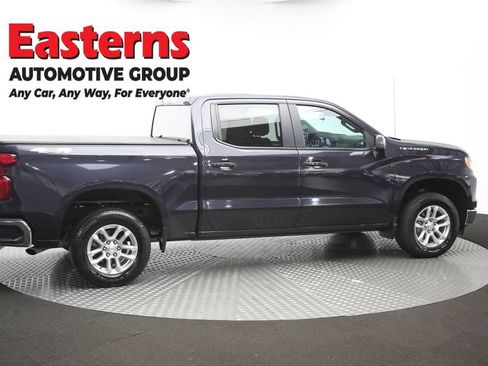 Used 2023 Chevrolet Silverado 1500 LT AWD/4WD image 45