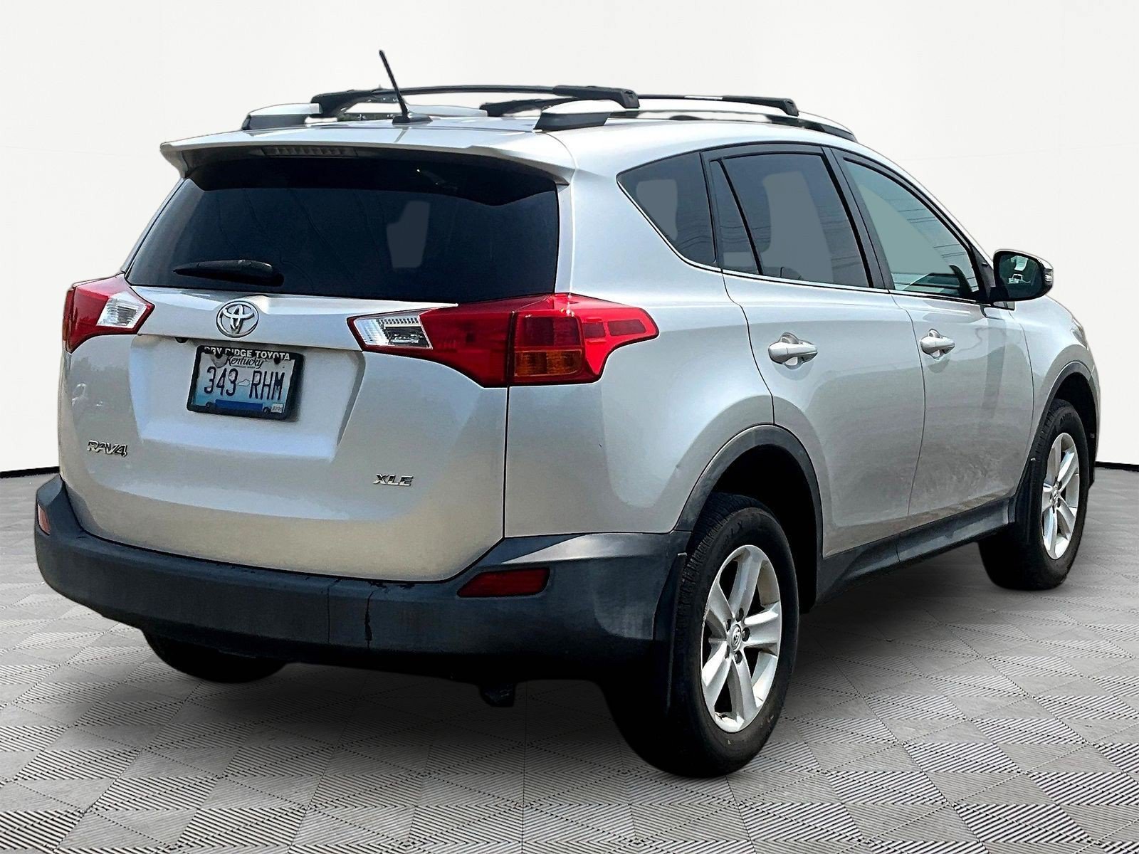 Used 2014 Toyota RAV4 XLE FWD image 6