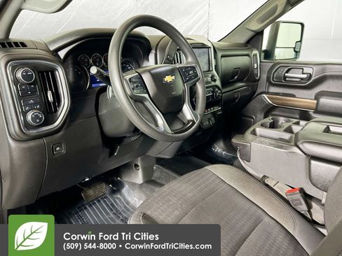 Used 2020 Chevrolet Silverado 3500 LT image 3