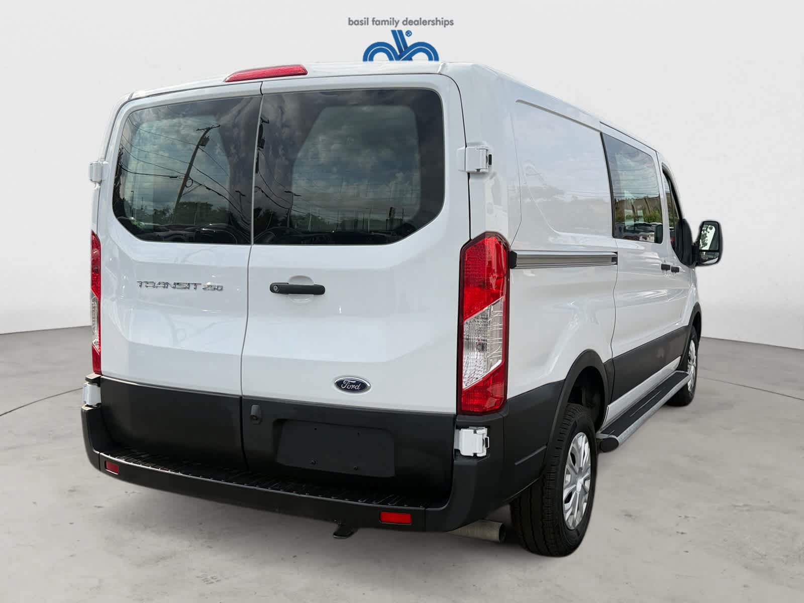 Used 2025 Ford Transit 250 Low Roof w/ Exterior Upgrade Package RWD image 6