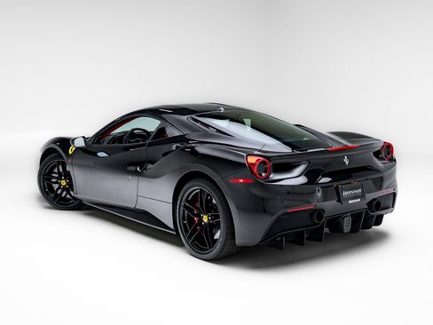 Used 2019 Ferrari 488 GTB RWD image 50