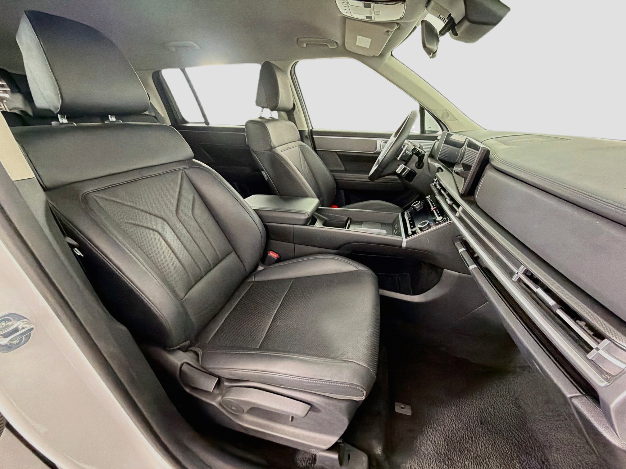 Used 2026 Hyundai Santa Fe SEL FWD image 30
