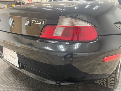 Used 2002 BMW Z3 2.5i RWD image 36