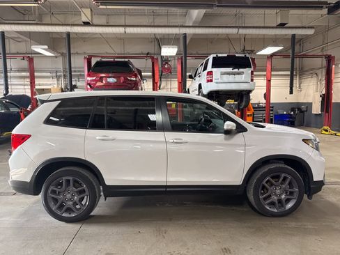 Used 2023 Honda Passport EX-L image 9