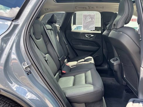 Certified 2024 Volvo XC60 B5 Plus w/ Protection Package Premier AWD/4WD image 25