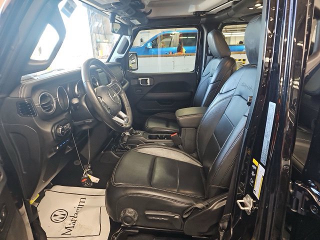 Used 2022 Jeep Wrangler Unlimited Sahara w/ Cold Weather Group AWD/4WD image 9