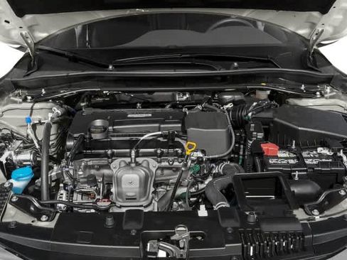 Used 2017 Honda Accord Sport image 13