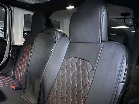 Used 2021 Jeep Wrangler Unlimited Rubicon image 14