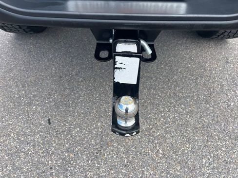 Used 2023 Jeep Gladiator Sport image 12