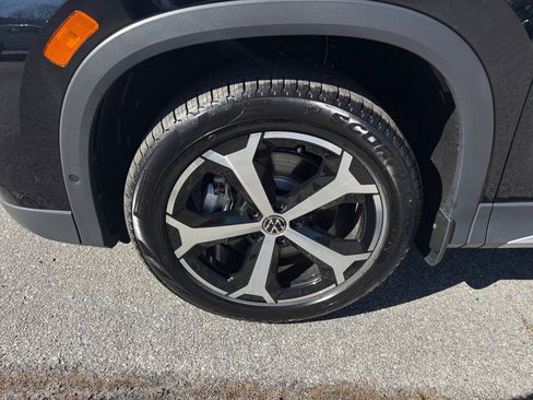 New 2026 Volkswagen Tiguan SE image 27