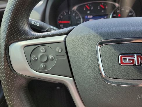 Used 2023 GMC Terrain SLE w/ Driver Convenience Package image 19