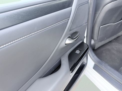 Used 2022 Lexus ES 250 w/ Premium Package image 37