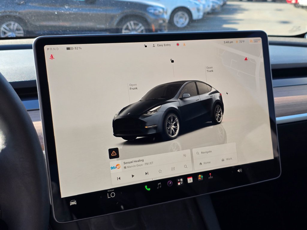 Used 2024 Tesla Model Y Long Range AWD/4WD image 24