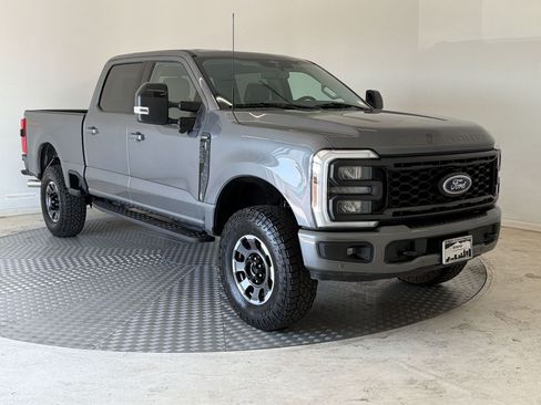 Used 2024 Ford F250 Lariat w/ Lariat Ultimate Package AWD/4WD image 7