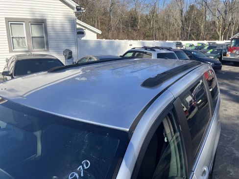 Used 2011 Chrysler Town & Country Touring image 12