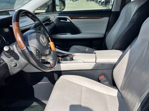 Used 2018 Lexus RX 350L FWD w/ Premium Package image 9
