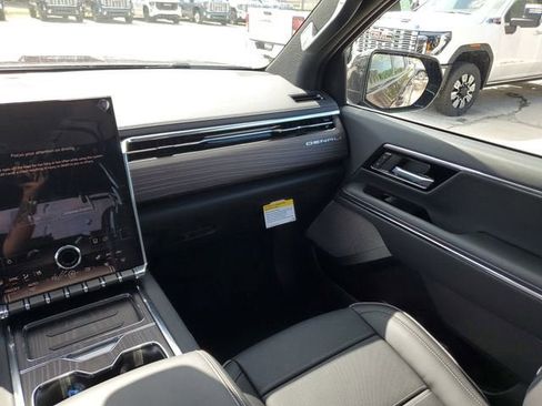 New 2025 GMC Sierra EV Denali image 16