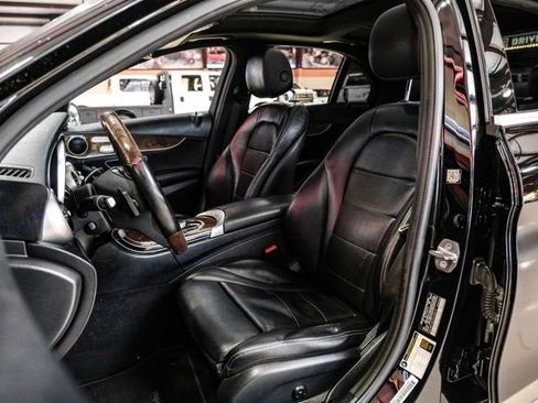 Used 2018 Mercedes-Benz C 300 Sedan image 27