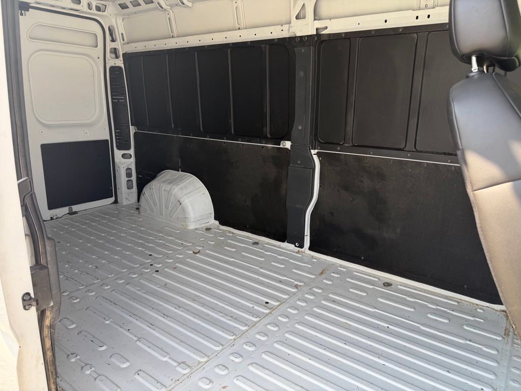 Used 2023 RAM ProMaster 2500 FWD image 7