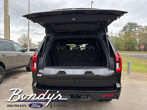 New 2026 Ford Expedition Tremor image 14