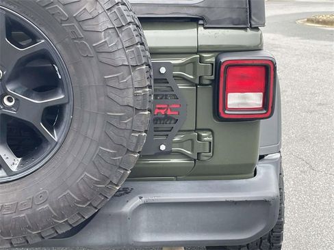 Used 2022 Jeep Wrangler Unlimited Sport image 21