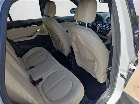 Used 2017 BMW X1 xDrive28i AWD/4WD image 11