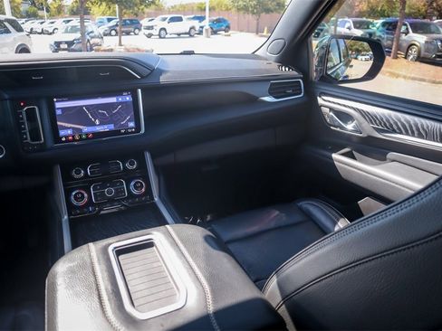 Used 2021 GMC Yukon Denali w/ Denali Ultimate Package image 23