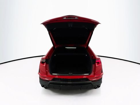 Used 2023 Lamborghini Urus Performante AWD/4WD image 29