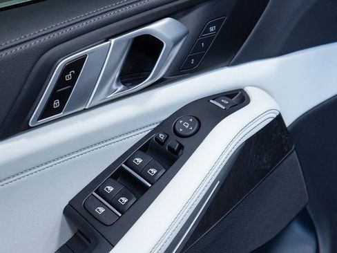 Certified 2023 BMW X5 xDrive40i w/ Premium Package image 11