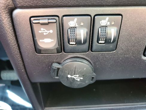 Used 2017 Toyota Sienna SE w/ SE Preferred Package image 54