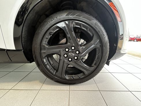 Used 2025 Chevrolet Equinox EV RS w/ Active Safety Package 3 AWD/4WD image 9