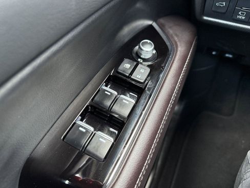 Certified 2025 MAZDA CX-5 Signature image 18