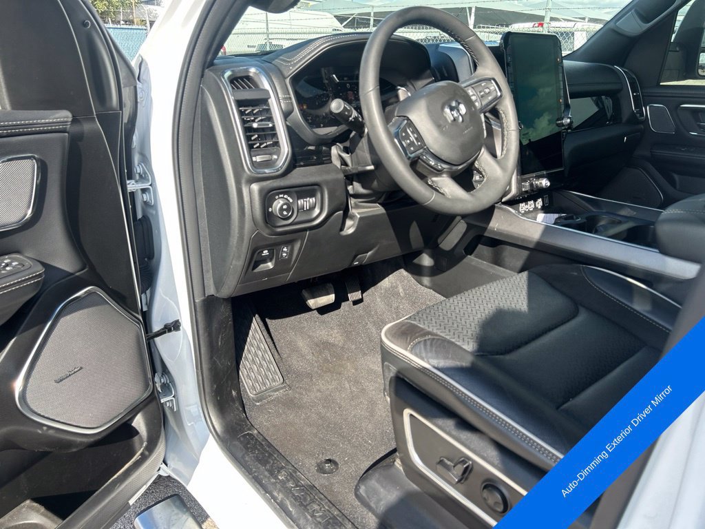 Used 2025 RAM 1500 Laramie AWD/4WD image 17