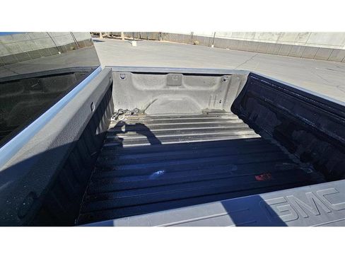 Used 2015 GMC Sierra 1500 SLT w/ SLT Crew Cab Value Package image 34