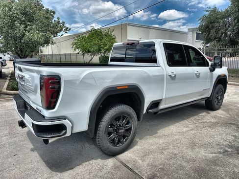 New 2026 GMC Sierra 2500 AT4 w/ AT4 Premium Plus Package AWD/4WD image 11