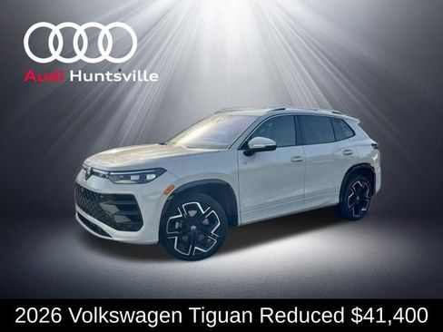 Used 2026 Volkswagen Tiguan SEL R-Line image 1