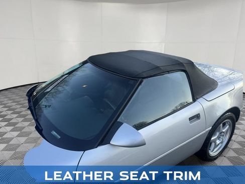 Used 1996 Chevrolet Corvette Convertible RWD image 10