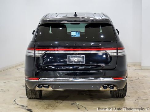 Used 2023 Lincoln Aviator Reserve w/ Equipment Group 201A AWD/4WD image 7