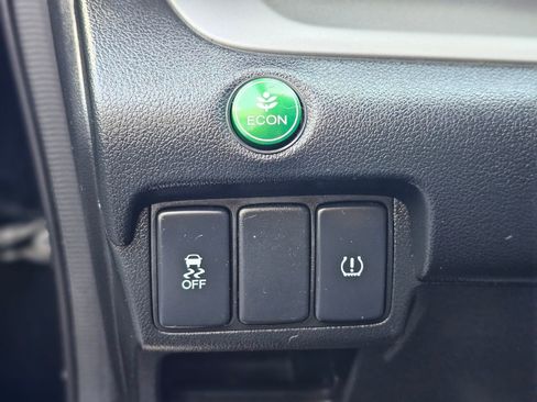 Used 2014 Honda CR-V LX image 19