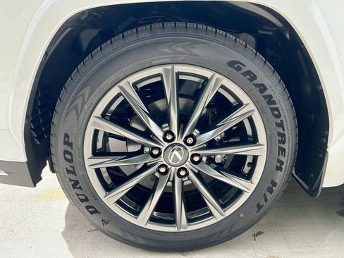 New 2026 Lexus LX 700h F Sport AWD/4WD image 9